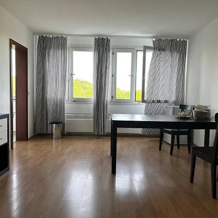 Moeblierte Im Herkules Neuehrenfeld Apartment Cologne