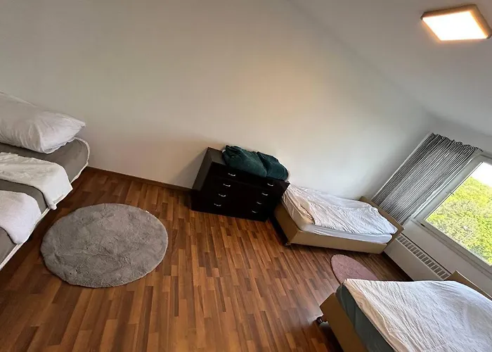 Moeblierte Im Herkules Neuehrenfeld Lägenhet Köln