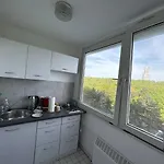 Moeblierte Im Herkules Neuehrenfeld Kolín nad Rýnem