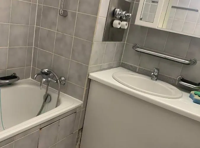 Moeblierte Im Herkules Neuehrenfeld