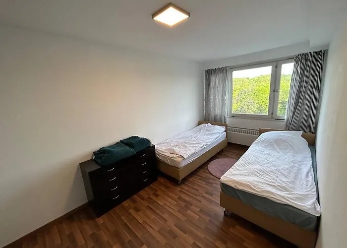 Moeblierte Im Herkules Neuehrenfeld ケルン